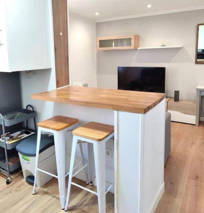 Apartamento Casa Davila ซานตานเดร์ ภายนอก รูปภาพ